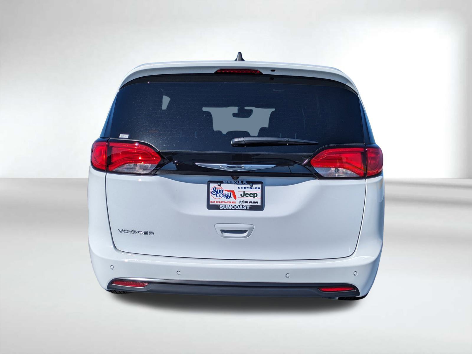 2026 Chrysler Voyager LX photo 4