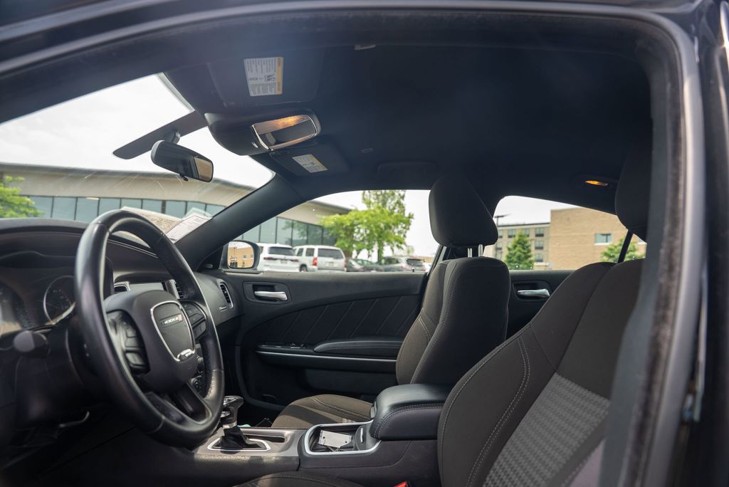 2023 Dodge Charger SXT photo 19