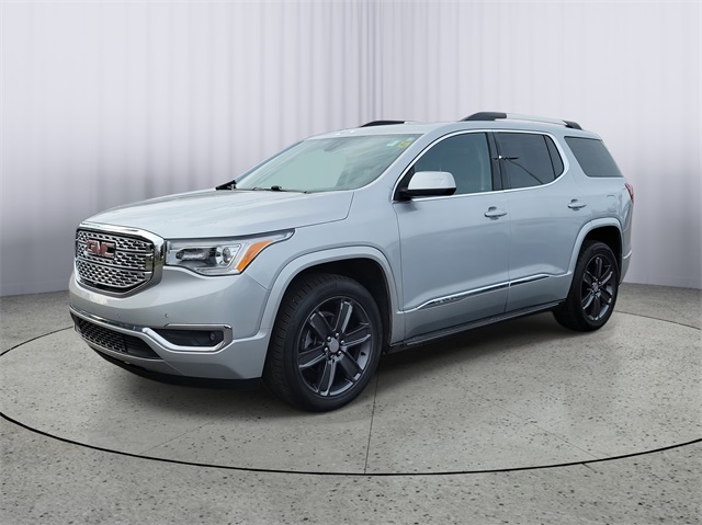 2017 Gmc Acadia Denali photo 3