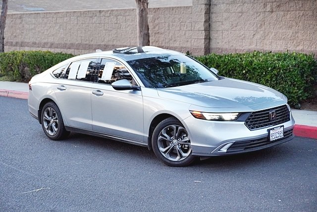 Used 2024 Silver Honda EX image 2