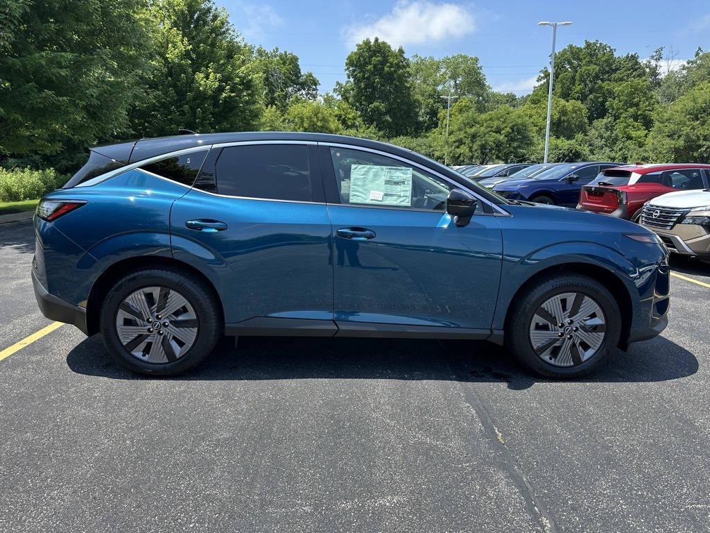 2025 Nissan Murano SL photo 2