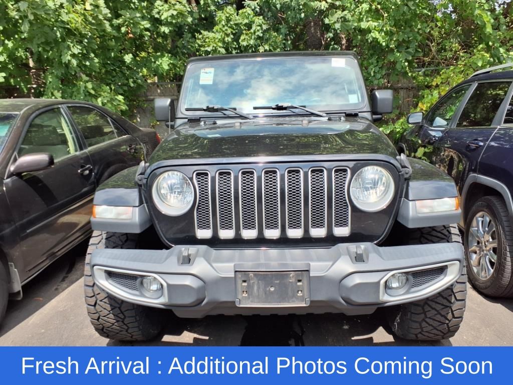 2018 Jeep Wrangler Unlimited Sahara photo 2