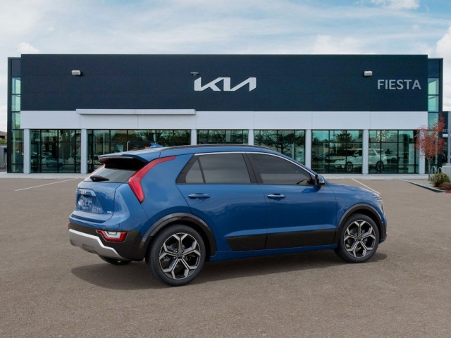 New 2025 Mineral Blue Kia SX image 6