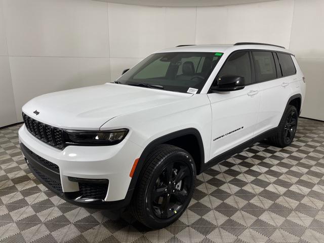 2025 Jeep Grand Cherokee Limited photo 6