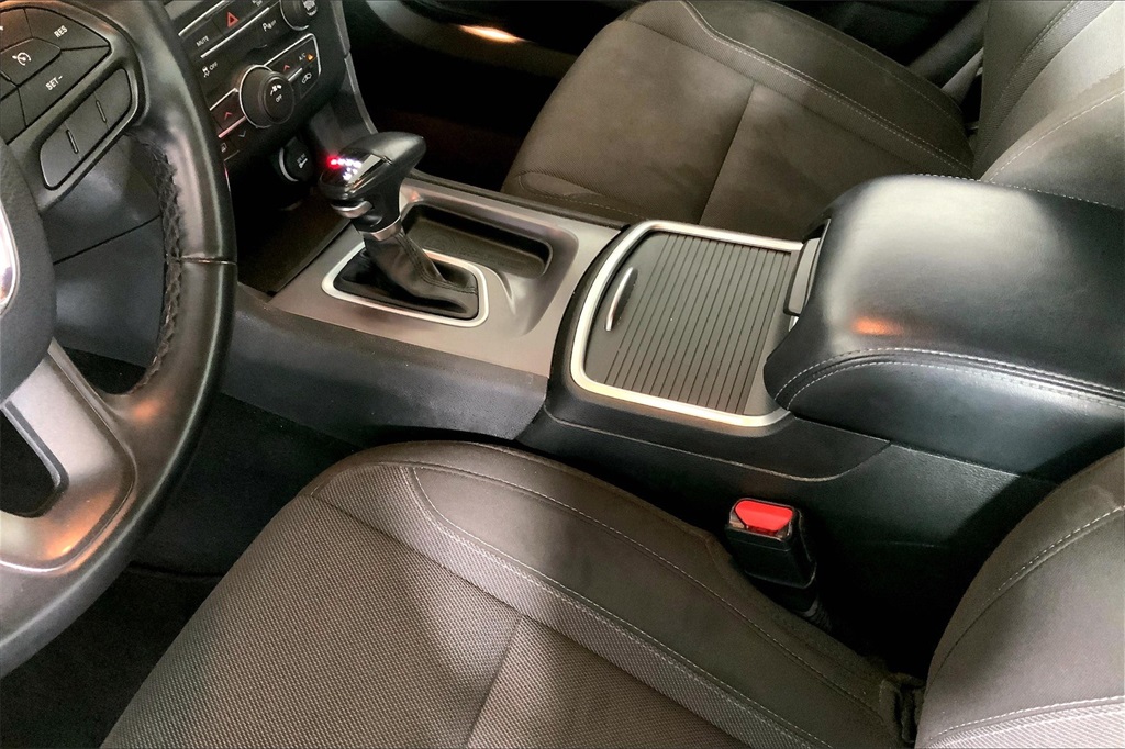 2022 Dodge Charger SXT photo 17