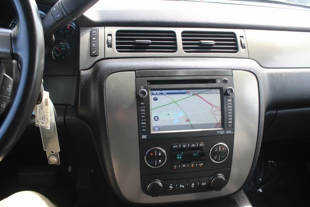 2013 Chevrolet Silverado LTZ photo 3