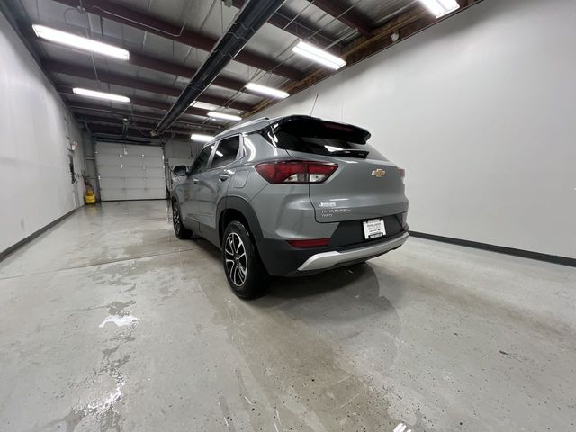 2025 Chevrolet Trailblazer LT photo 4