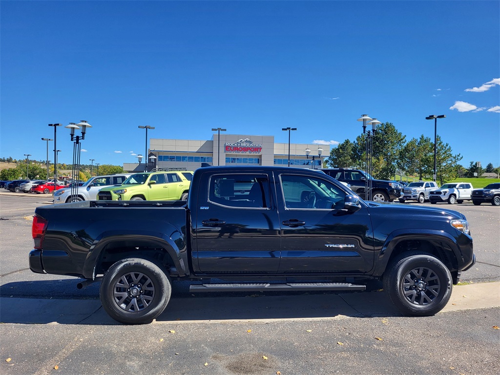 2021 Toyota Tacoma SR5 photo 3