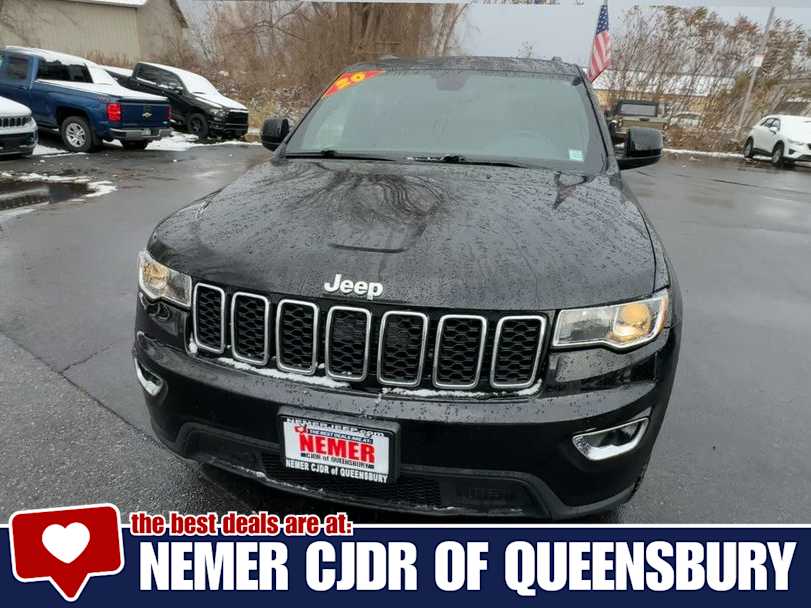 2020 Jeep Grand Cherokee Laredo E photo 3