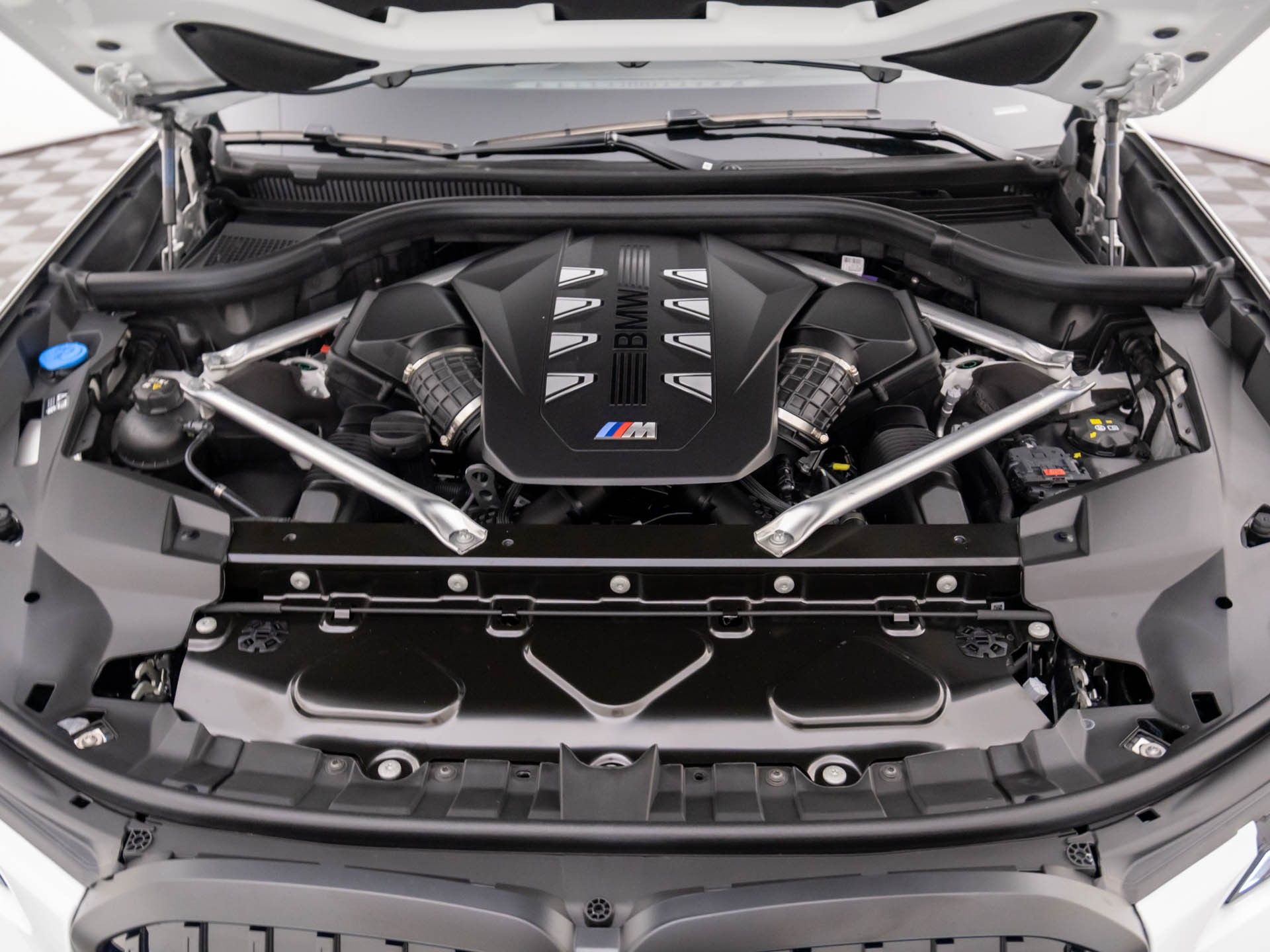 New 2026 Mineral White Metallic BMW M60i image 30