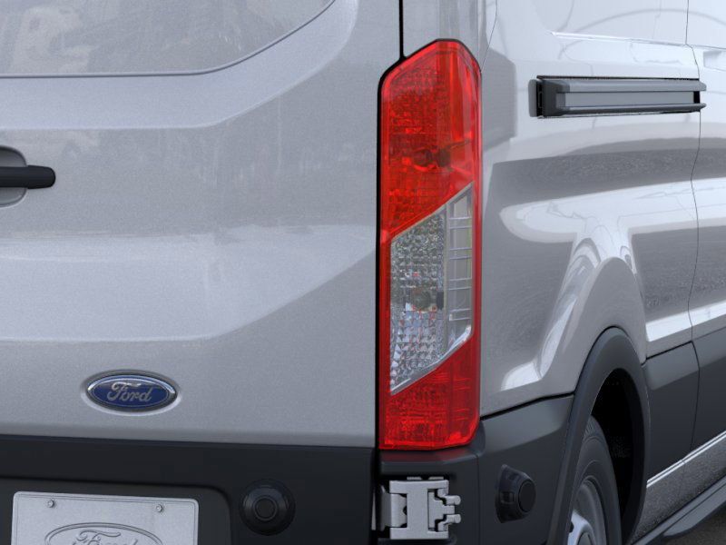 2025 Ford Transit photo 18