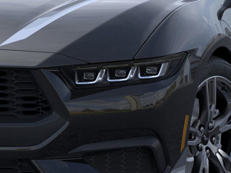 2025 Ford Mustang EcoBoost photo 17