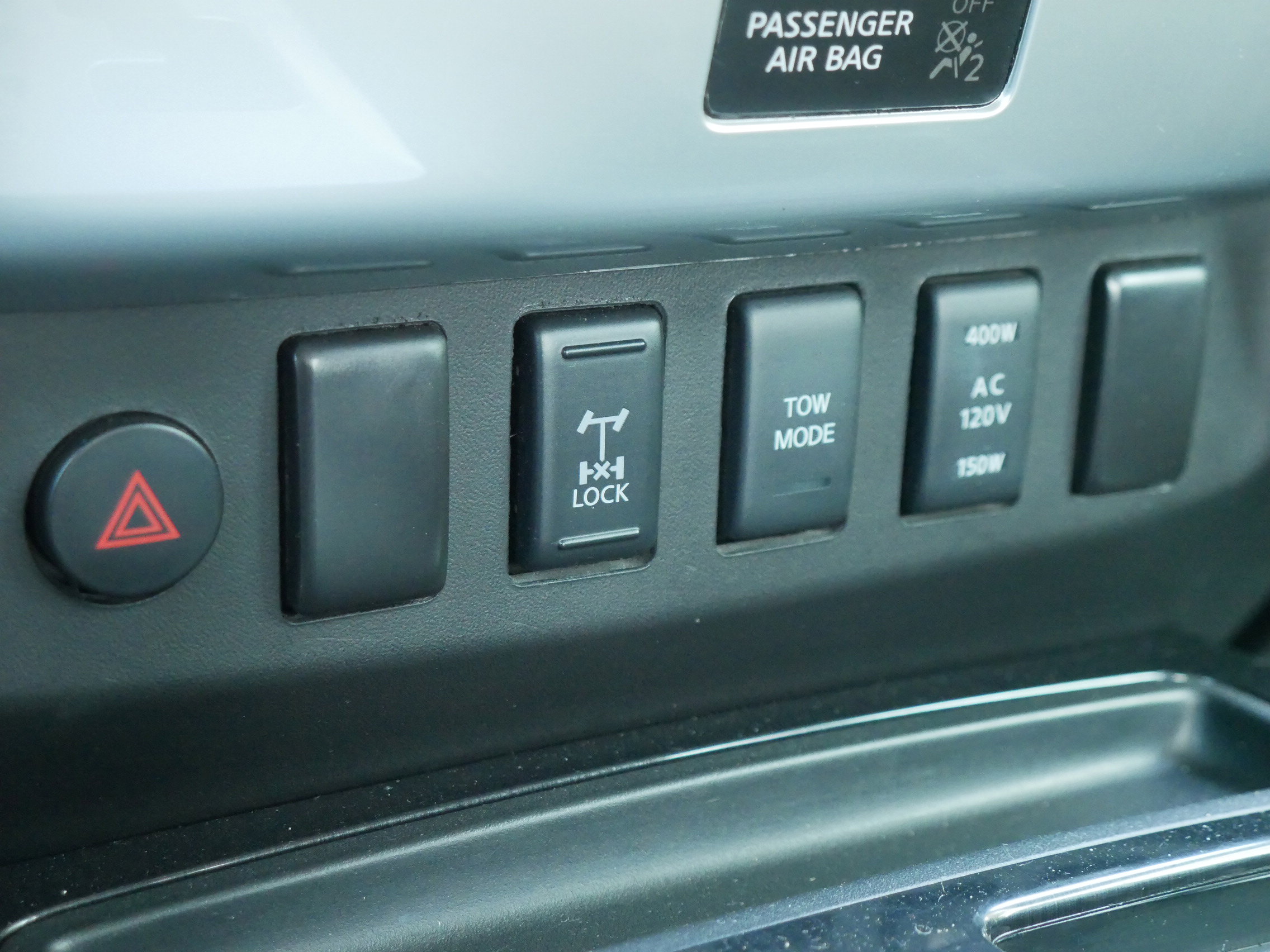2013 Nissan Titan PRO-4X photo 15