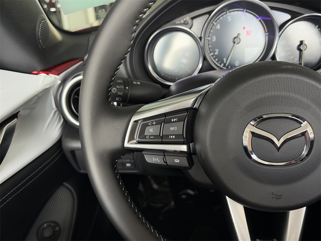 2025 Mazda MX-5 Miata Miata Grand Touring photo 16