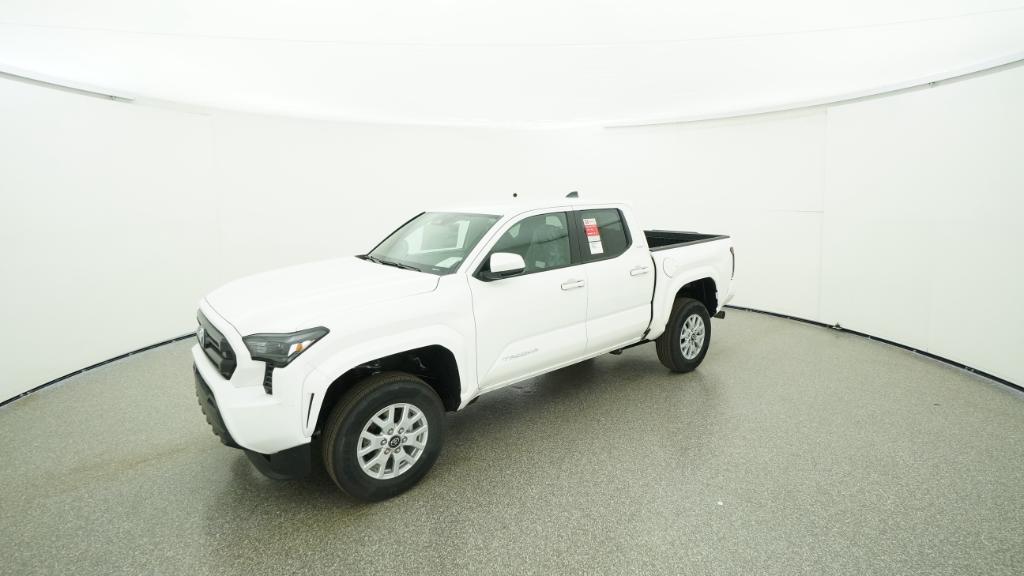2025 Toyota Tacoma SR5's photo