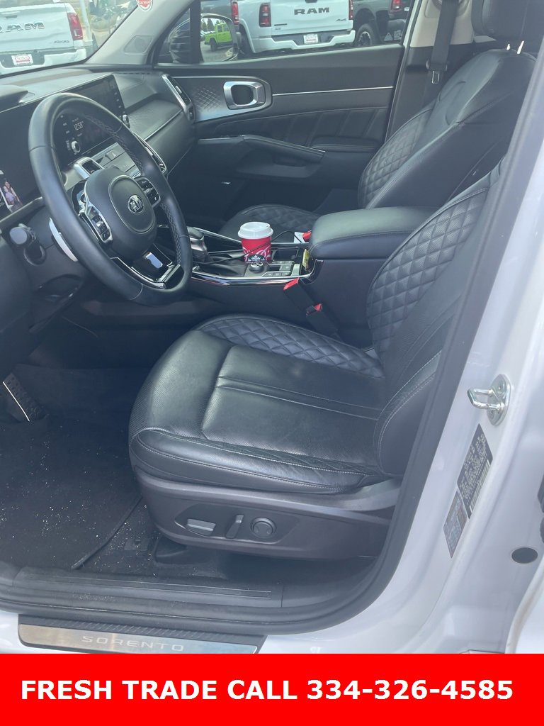 2021 Toyota RAV4 LE photo 4