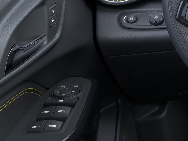 2025 Chevrolet Trax LT photo 19