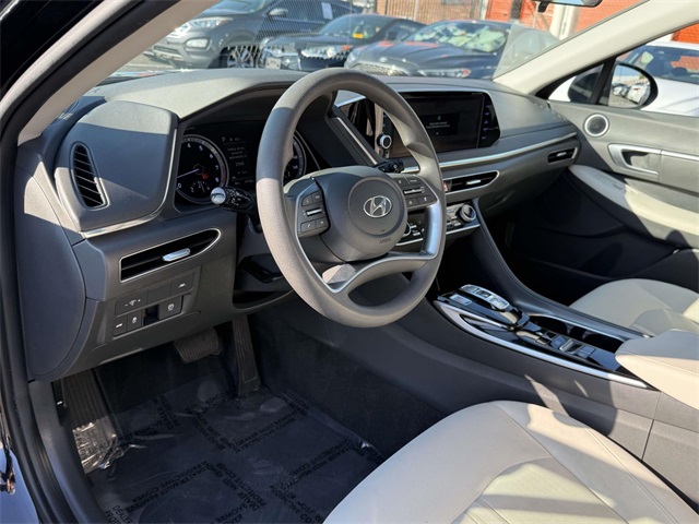 2023 Hyundai Sonata SEL photo 2