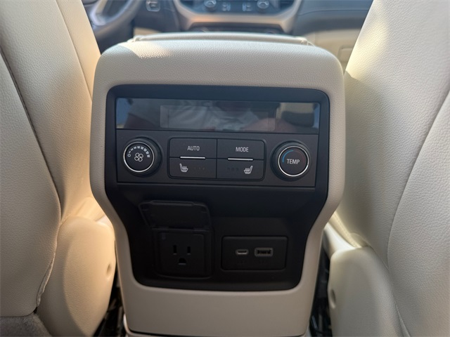2023 Gmc Acadia SLT photo 15