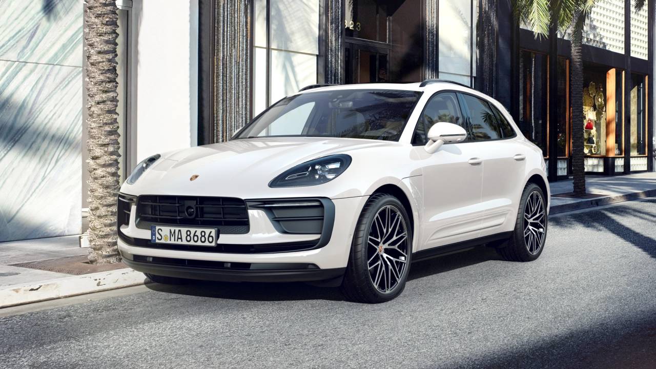 2025 Porsche Macan Base