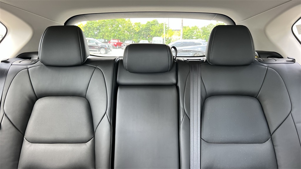 2025 Mazda CX-5 2.5 Select photo 17