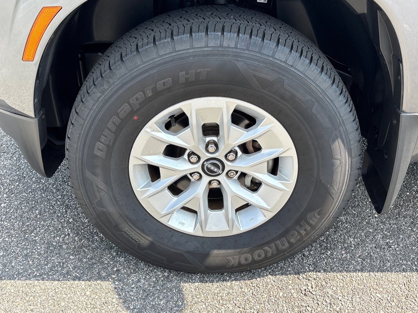 2024 Nissan Frontier SV photo 31