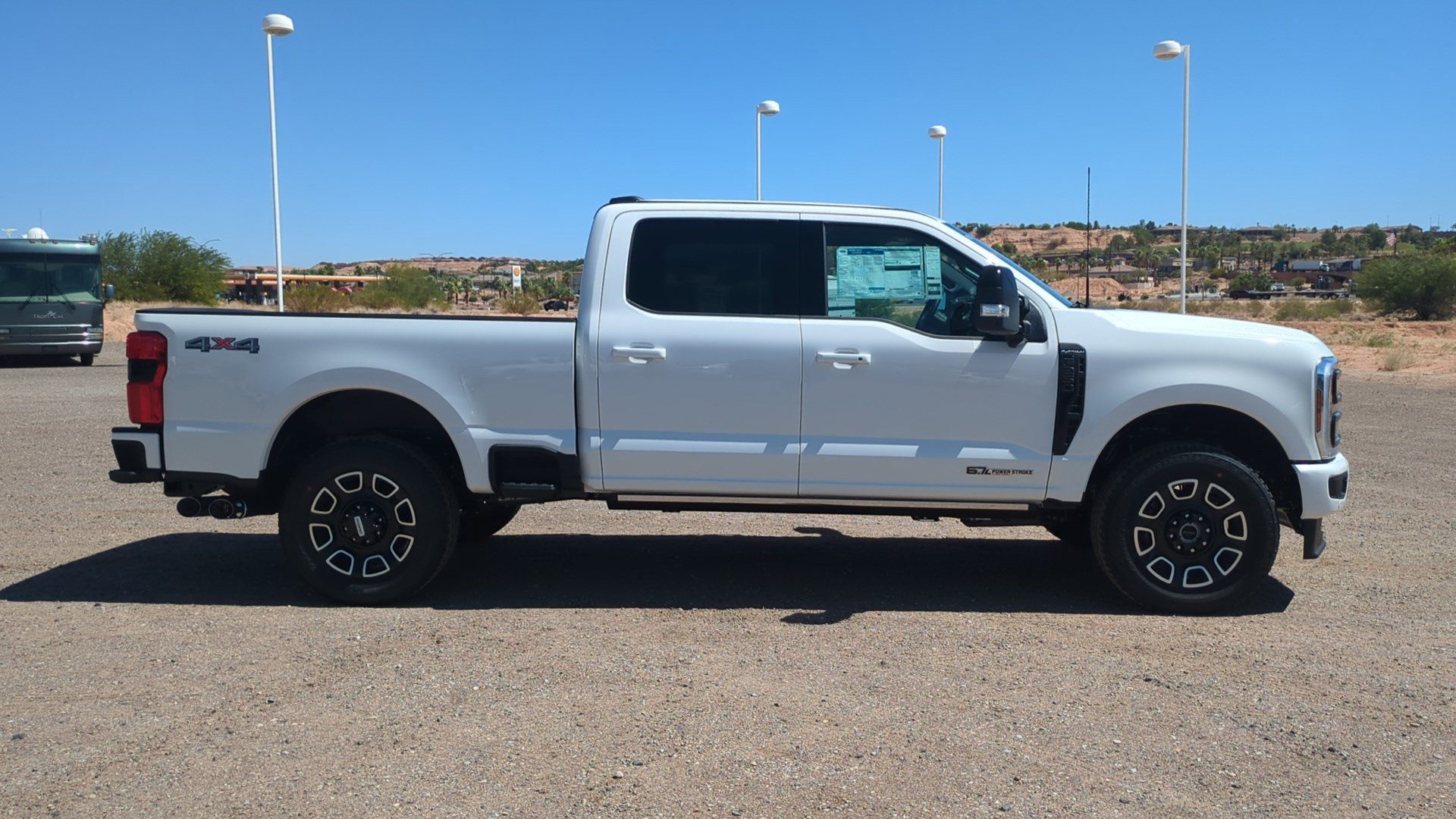 2025 Ford F-250 Platinum photo 2