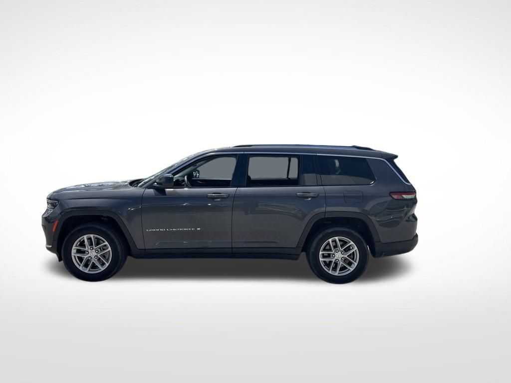 2023 Jeep Grand Cherokee Laredo photo 5