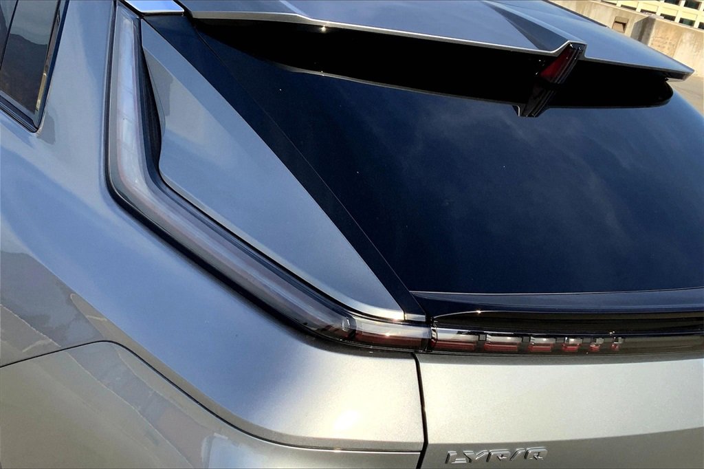 2025 Cadillac Lyriq Luxury photo 15