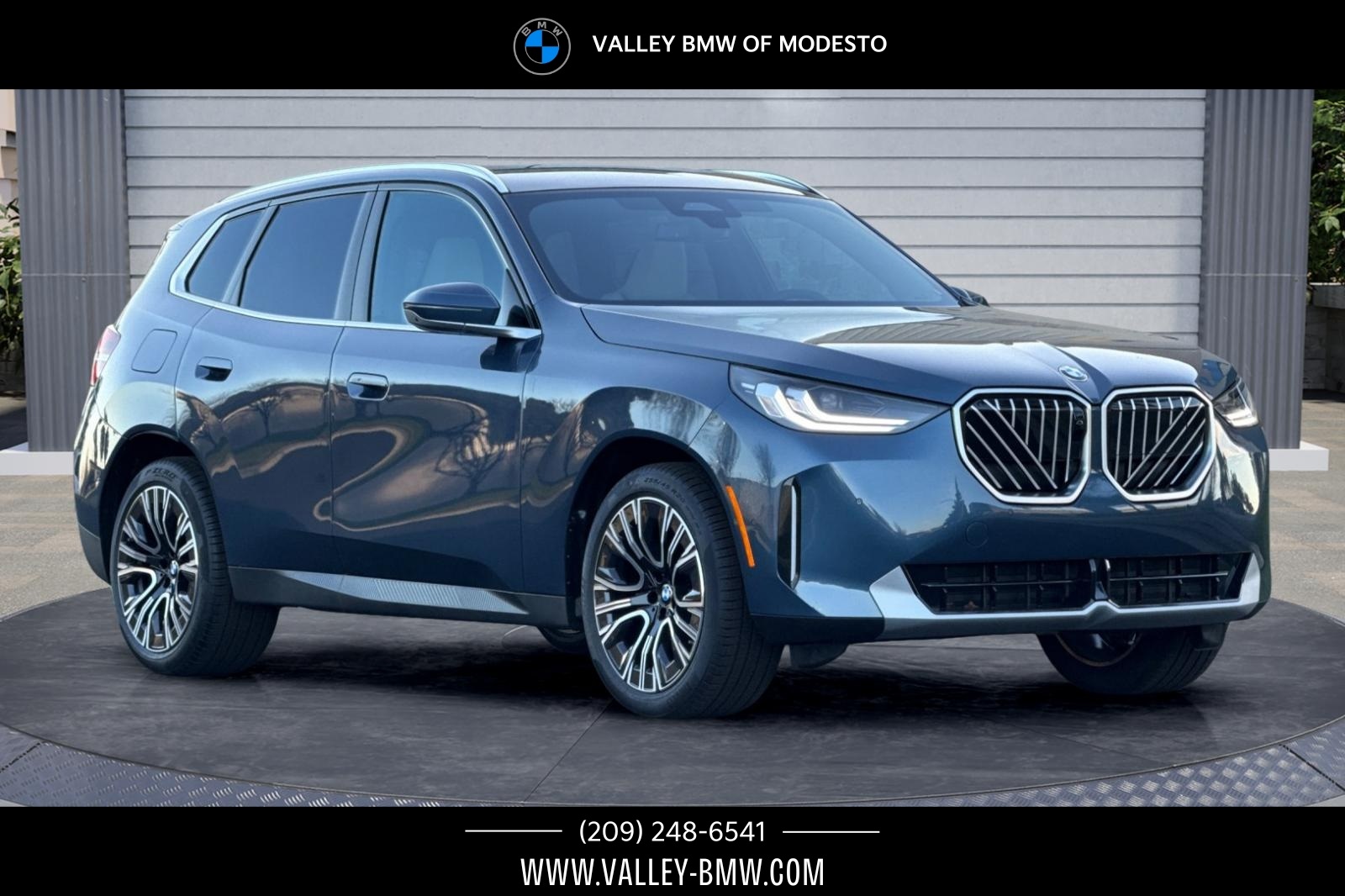 2026 BMW X3 xDrive30's photo