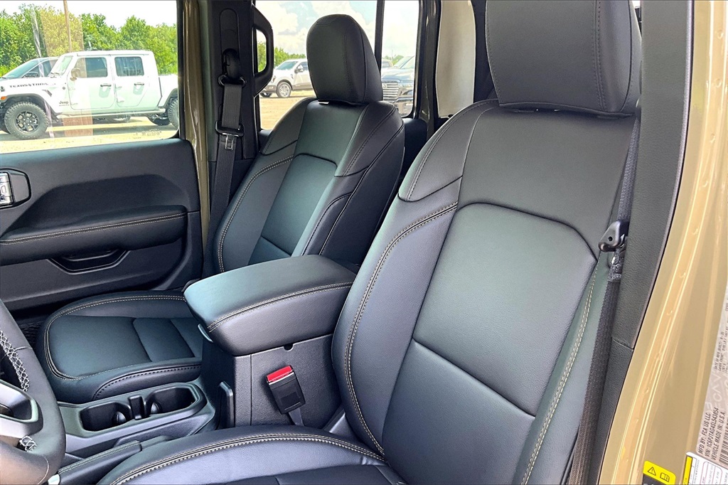 2025 Jeep Gladiator Texas Trail photo 9
