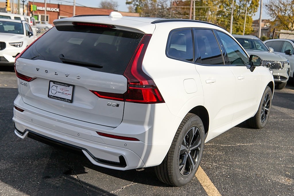 2026 VOLVO XC60 - Image 8