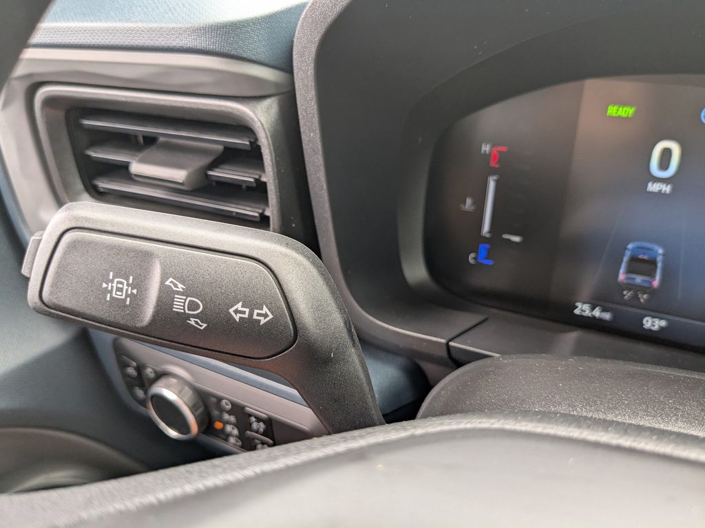 2025 Ford Maverick XL photo 27