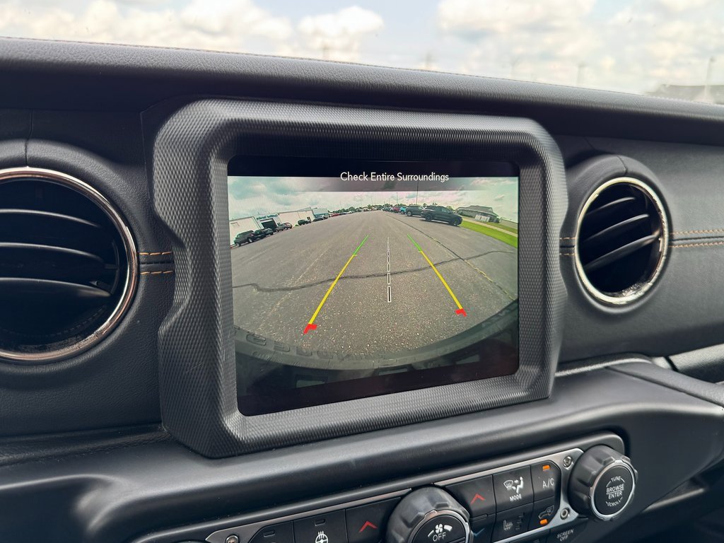 2021 Jeep Wrangler Unlimited Sahara High Altitude photo 21