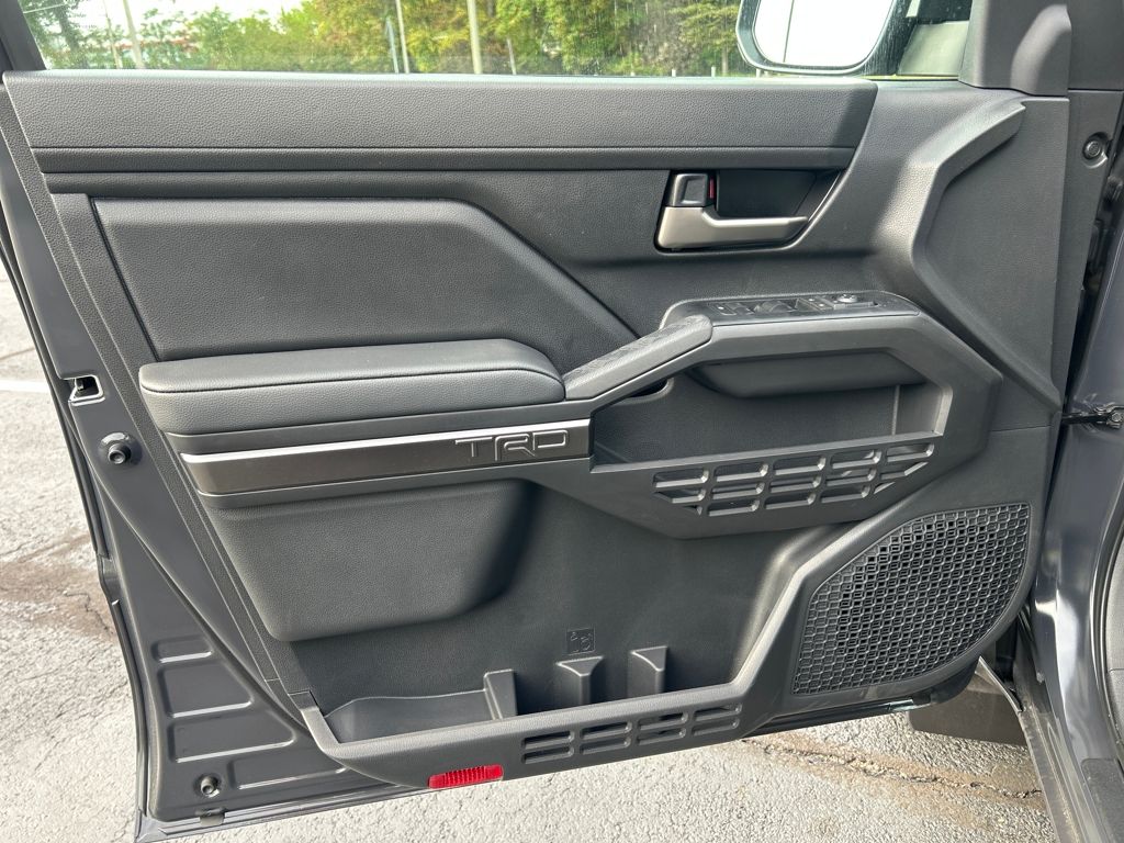 2025 Toyota Tacoma TRD Sport 4x4 Double Cab photo 10
