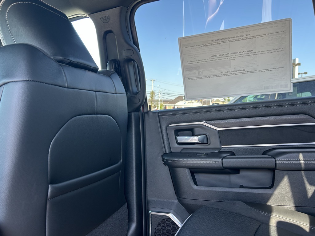 2026 Ram 3500 photo 23