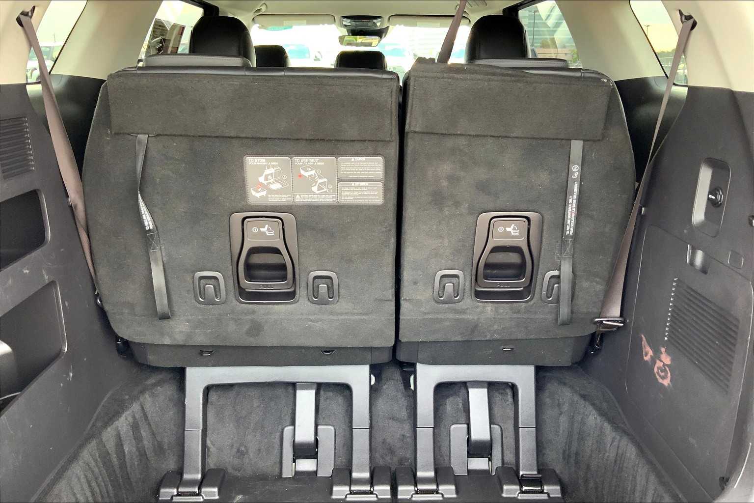 2022 Kia Carnival LXS photo 32