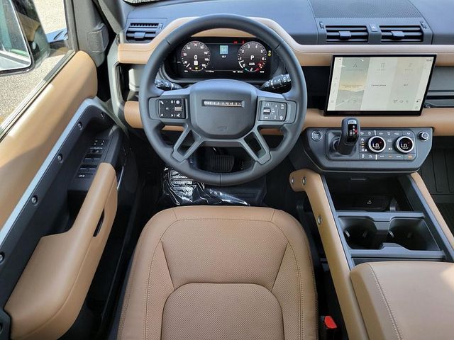 2025 Land Rover Defender 110 X-Dynamic SE photo 12