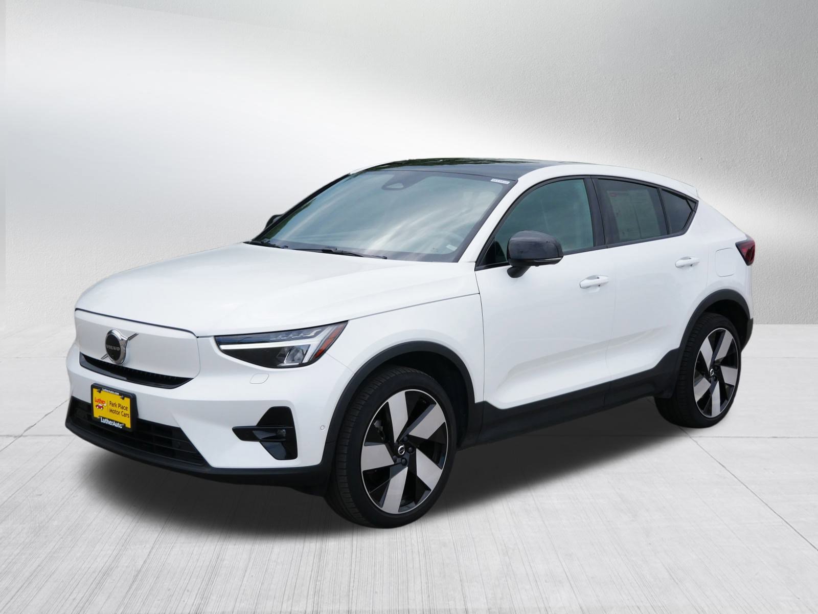 2023 Volvo C40 Recharge Ultimate photo 3