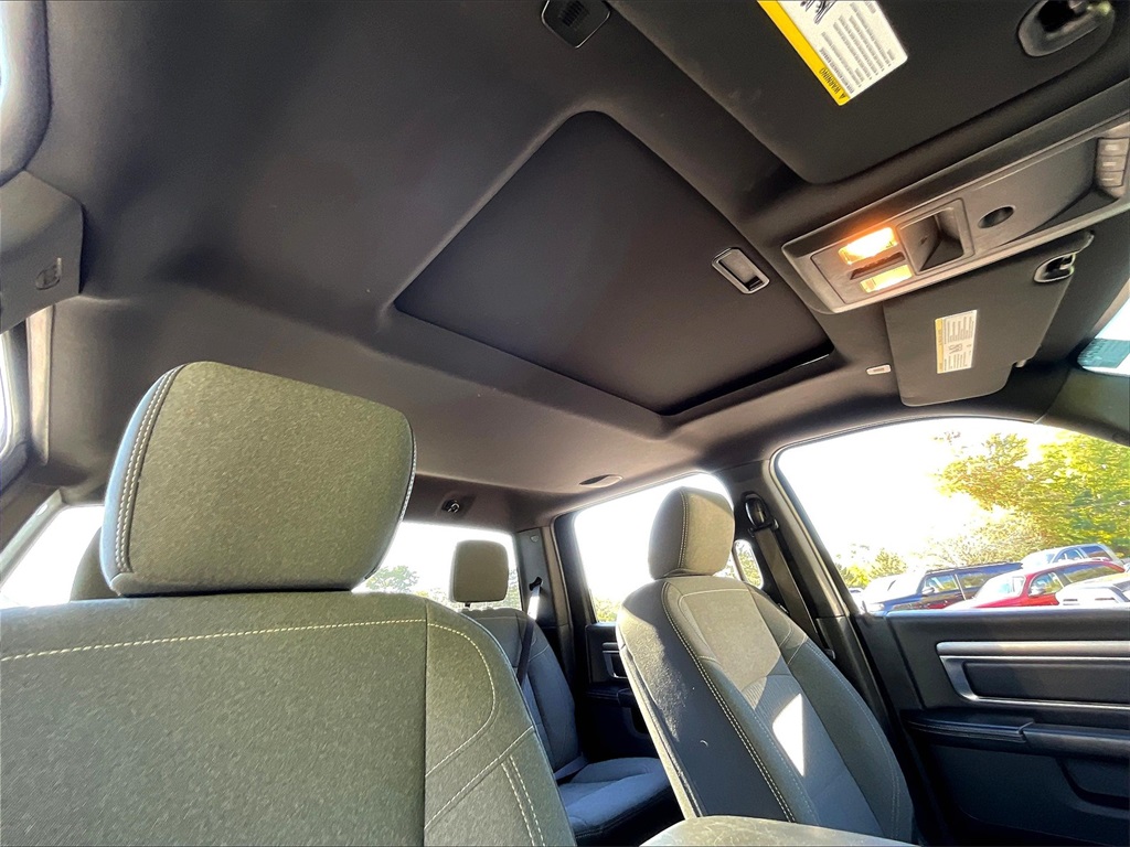 2021 Ram 1500 Classic Warlock photo 7