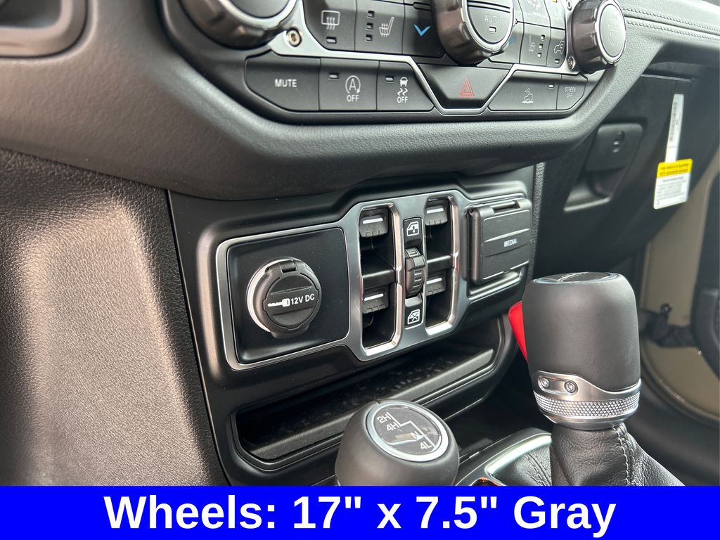 2025 Jeep Gladiator Sport S photo 35