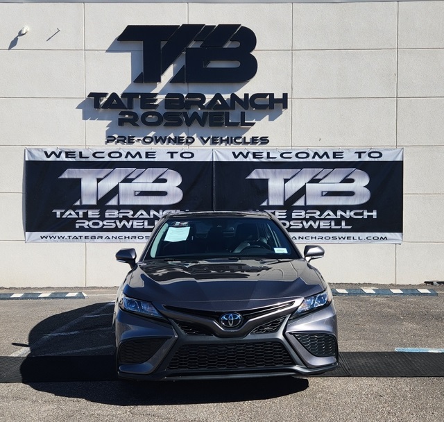 2023 Toyota Camry SE photo 3