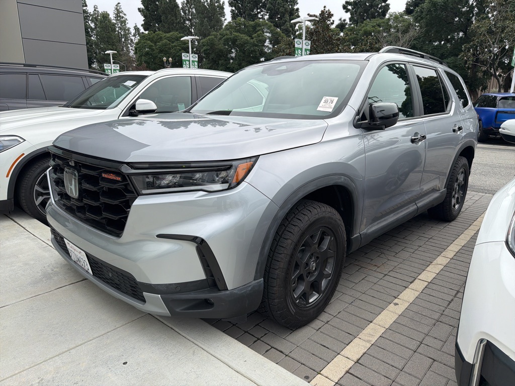 2025 Honda Pilot TrailSport's photo