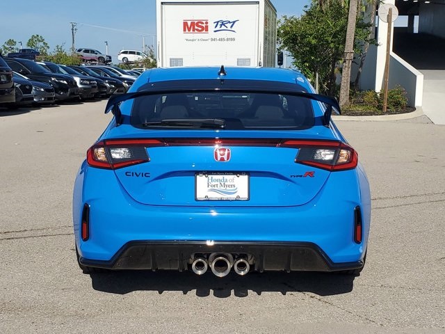 2025 Honda Civic Type R photo 3