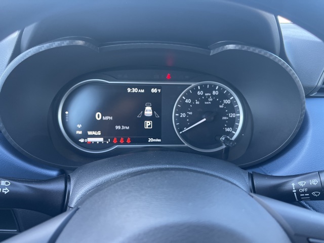 2025 Nissan Versa SV photo 12