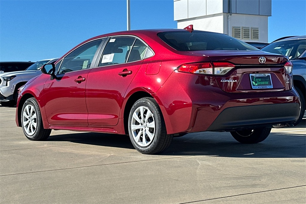 2026 Toyota Corolla Hybrid LE photo 4