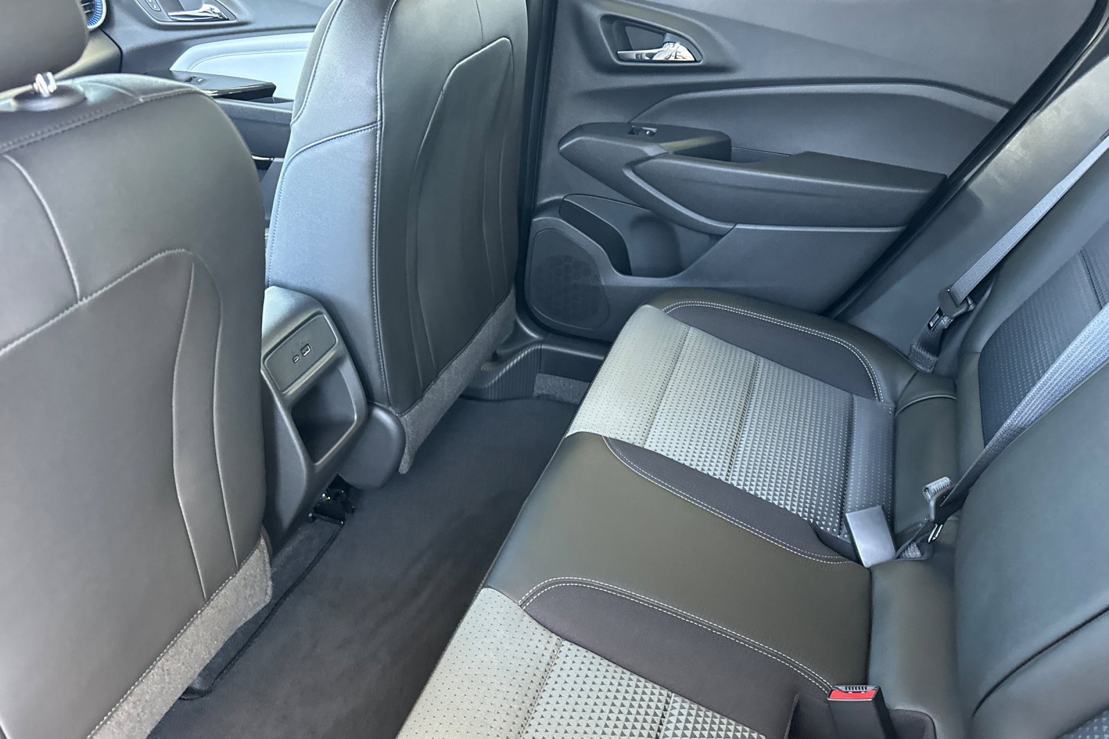 2025 Chevrolet Trax photo 11