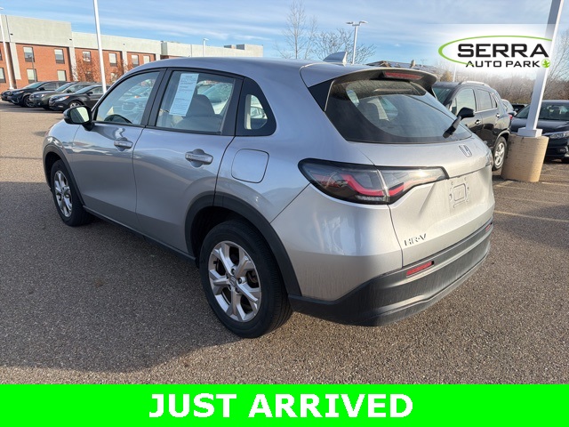 2023 Honda HR-V LX photo 4