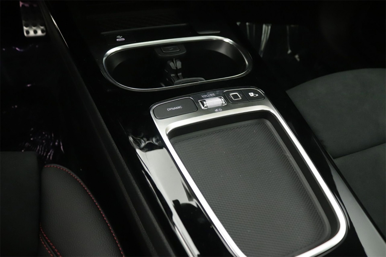 2026 Mercedes Benz CLA 250 photo 4