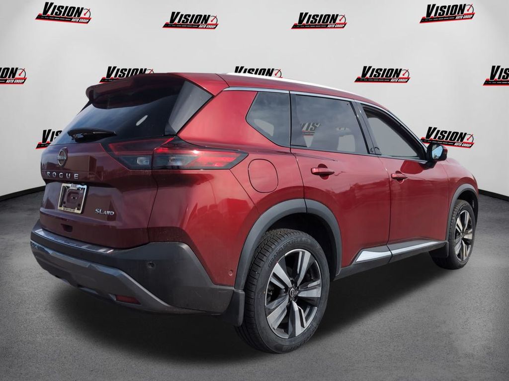 2023 Nissan Rogue SL photo 5